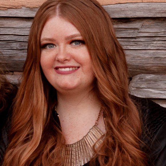 Meet your Posher, Hannah - Picture 1 of 1